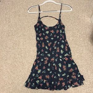Brandy Melville flower dress. Small.